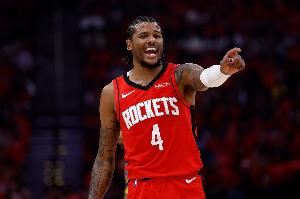 局气👍杰伦-格林放弃了693万交易保证金中的643万 促成交易配平