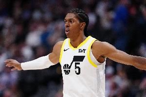 状态来得太晚！科迪-威廉姆斯19中8拿下21分 末节独得11分