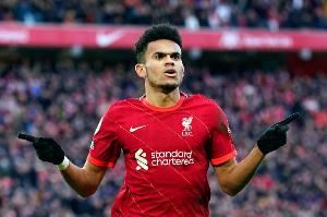 罗马诺：迪亚斯将在今天抵达慕尼黑，明天完成拜仁的体检