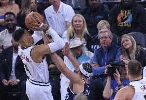 美记列自由市场剩余好货：本西 威少 小佩顿 富尔茨在列