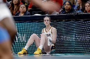 55岁男子被控跟踪&骚扰克拉克 他当庭认罪后被判刑18个多月