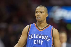 TMZ：特尔费尔违反假释监管要求被送进监狱 狱中的伙食相当丰富