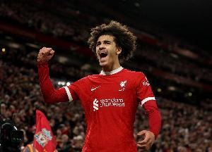 回声报：利物浦小将丹斯将缺席数月，今年内可能无法上场了