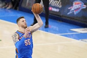 戴格诺特:哈滕刚来就很棒 但随着时间的推移他仍在不断进步 戴格诺特:哈滕刚来就很棒 但随着时间的推移他仍在不断进步