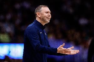 小阿德尔曼:若想在这个联盟大比分赢球 你就必须无私地打球 小阿德尔曼:若想在这个联盟大比分赢球 你就必须无私地打球