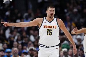 纳什:本赛季NBA杯冠军将会是掘金 他们的上限永远取决于约基奇 纳什:本赛季NBA杯冠军将会是掘金 他们的上限永远取决于约基奇